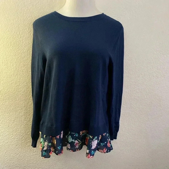 💥Time & Tru Sprint Print Sweater Top M - Picture 2 of 8